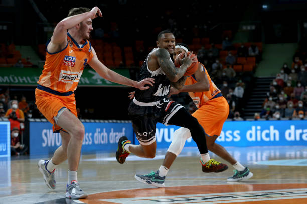 趣中建立联 趣中建立联