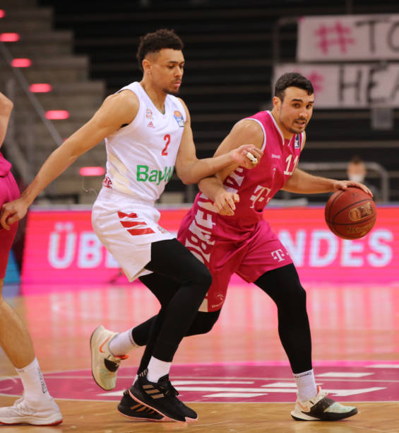 国羽外战 国羽外战