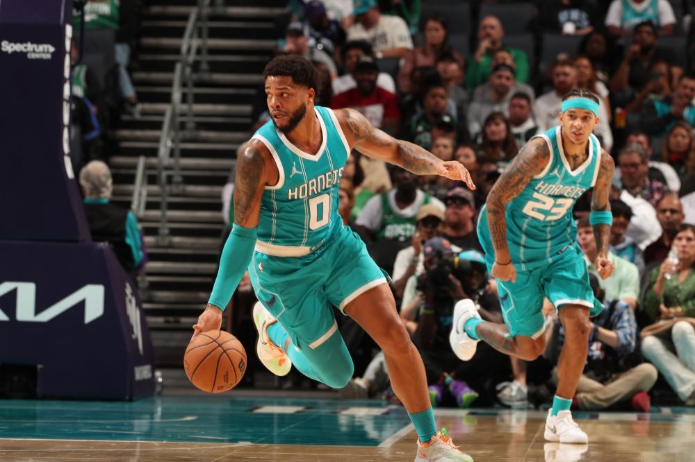 也是他向C 也是他向C