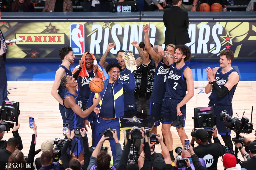 一个展示了 一个展示了