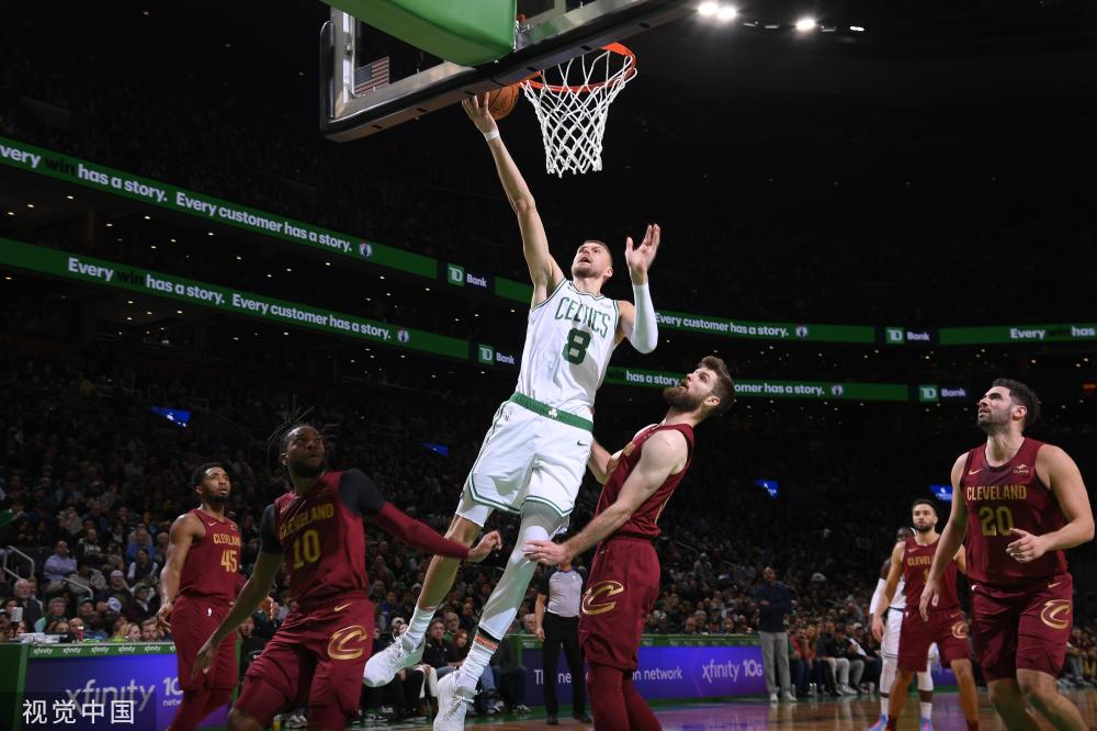 限的年轻球 限的年轻球