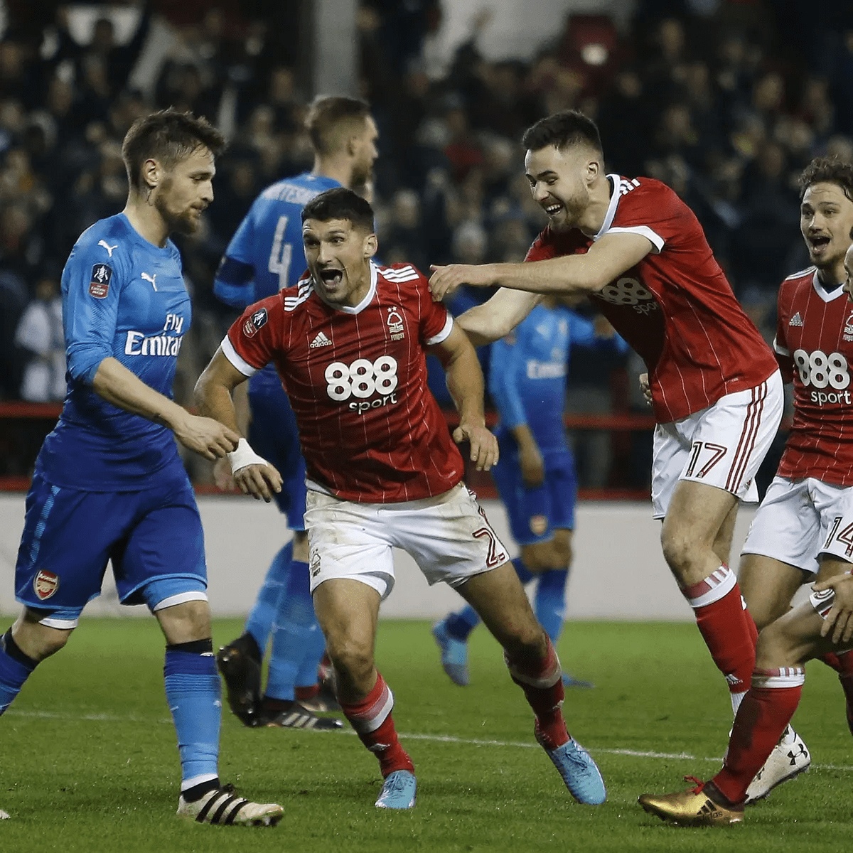 四后卫的灵 四后卫的灵